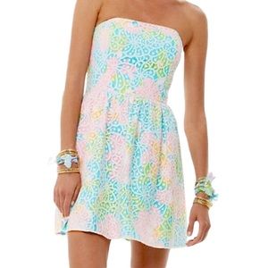 Lilly Pulitzer strapless dress Lottie style with white lace overlay size 4 pink